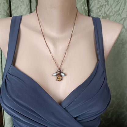 Cloudy sky wings bee charm