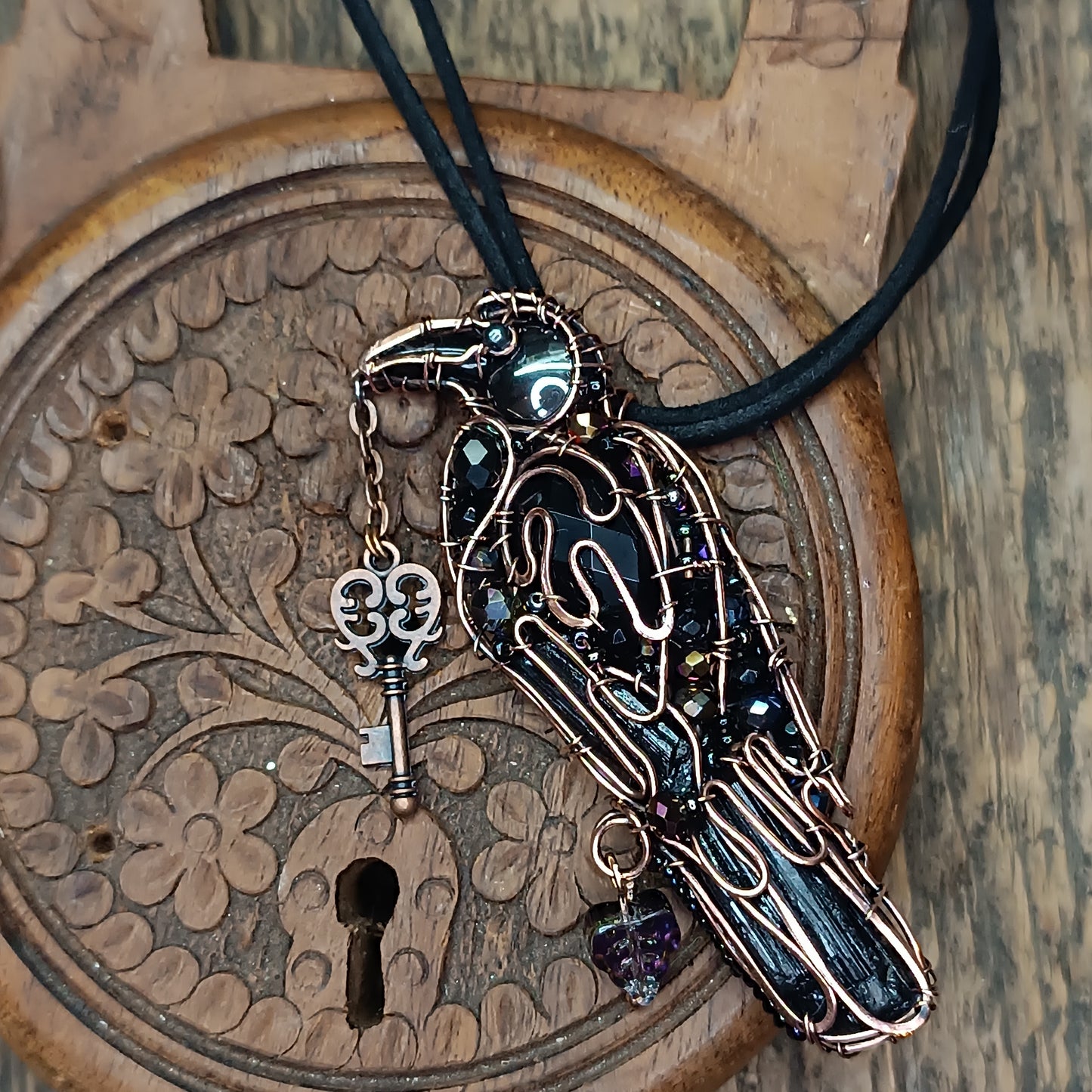 Secret keeper. Raven necklace.