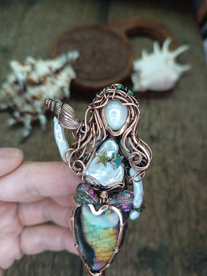 The Goddess of the sea. Mermaid necklace💚💛💜🧜