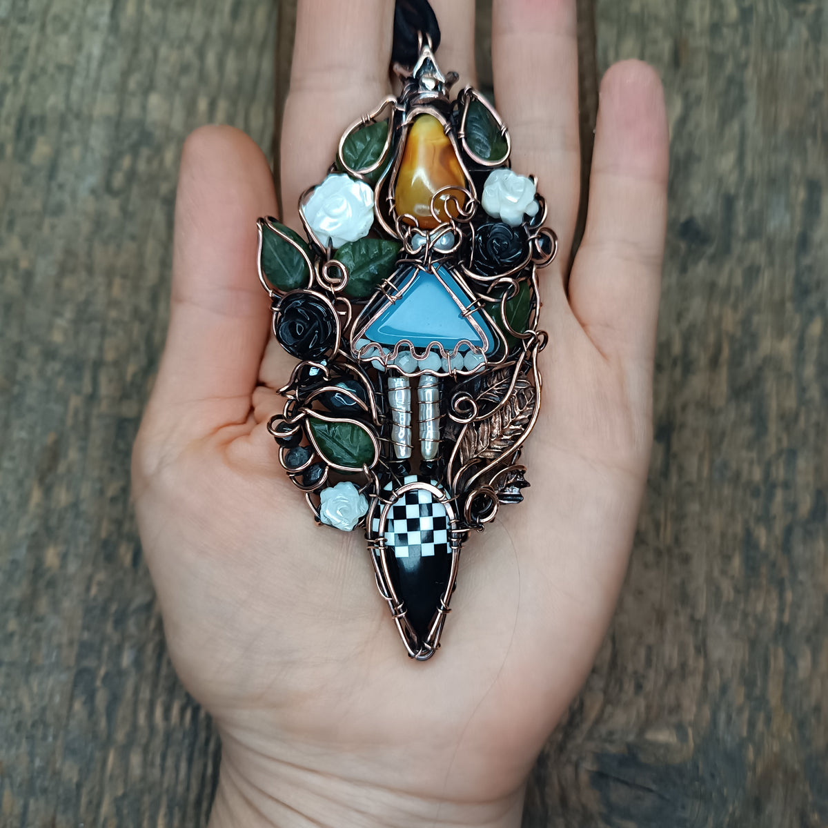 Alice the chess queen necklace♟️🩵🤍🖤