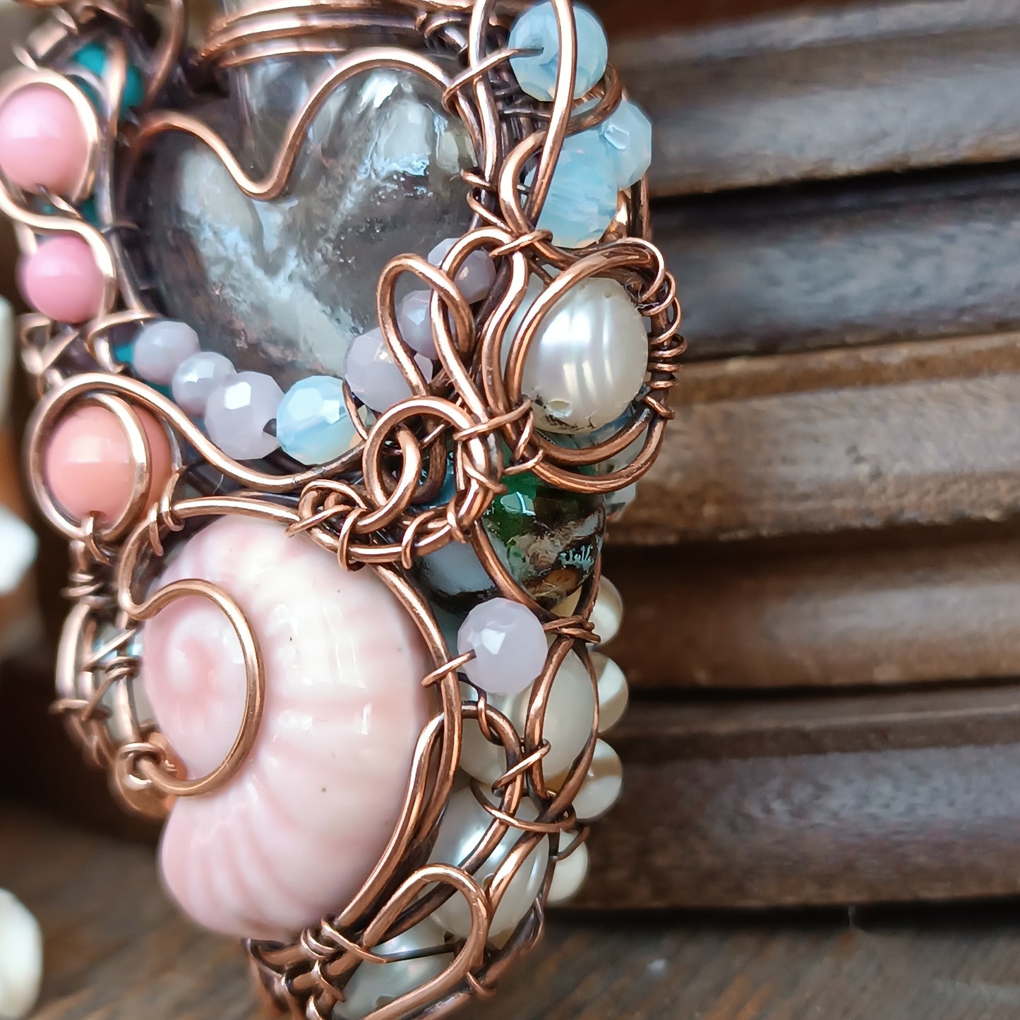 Heart of the ocean. Reversible vial necklace