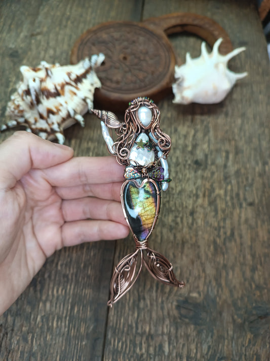 The Goddess of the sea. Mermaid necklace💚💛💜🧜
