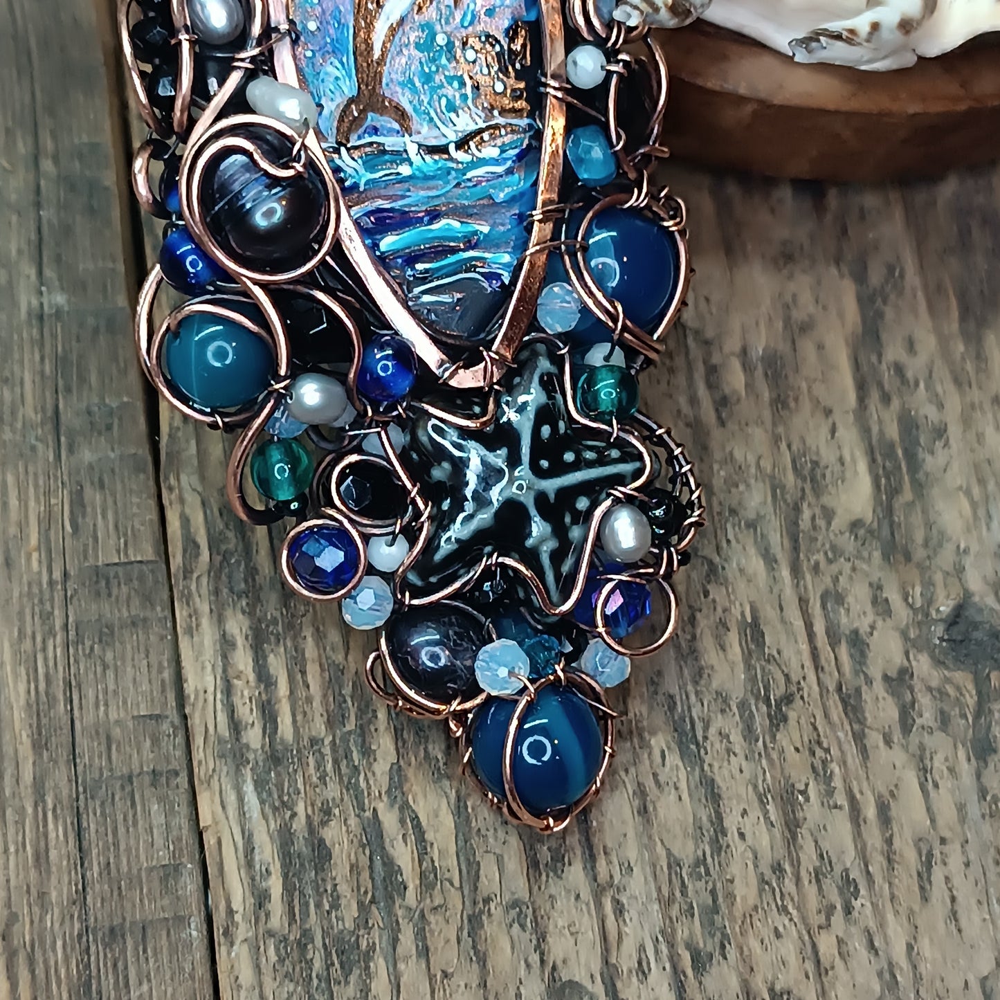 Orcas in the wild necklace