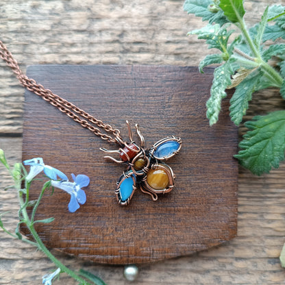 Morning sky wings bee charm