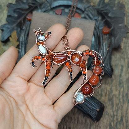 Foxy, the druid of the woodland 🦊🧡