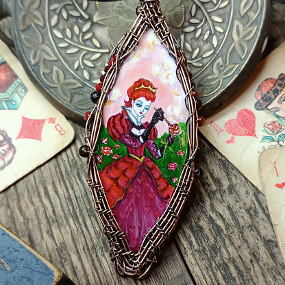 Queen of hearts necklace.