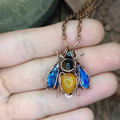 🫐🐝Blueberry honey bee pendant