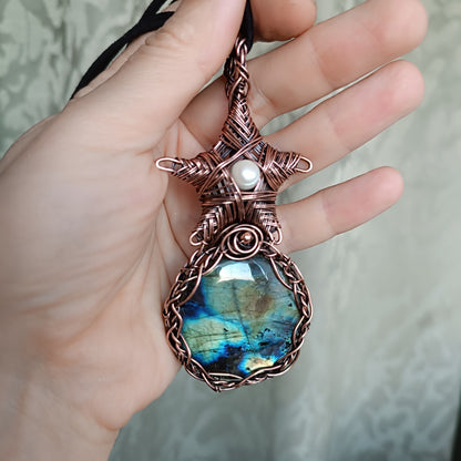 Starfish necklace.