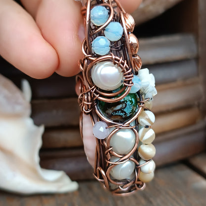 Heart of the ocean. Reversible vial necklace