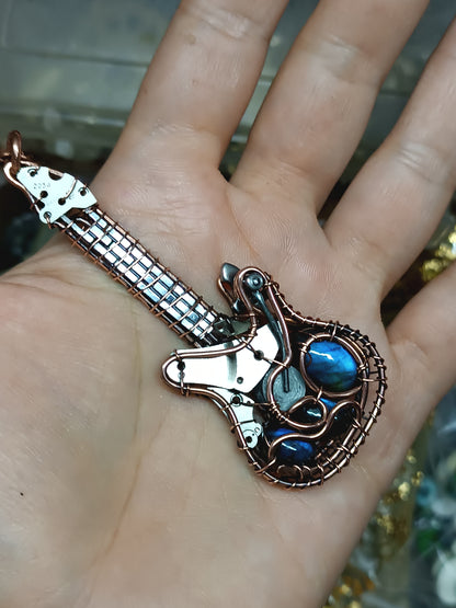 Blue guitar pendant with labradorites