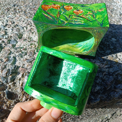 Garden mouse. Hand painted jewelry box.