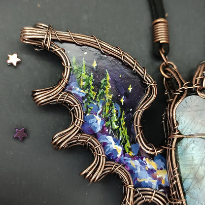 Magic Halloween Bat necklace 🦇