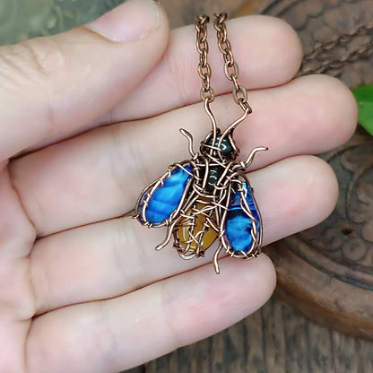 🫐🐝Blueberry honey bee pendant