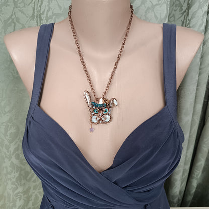 White rabbit necklace🐇🕐