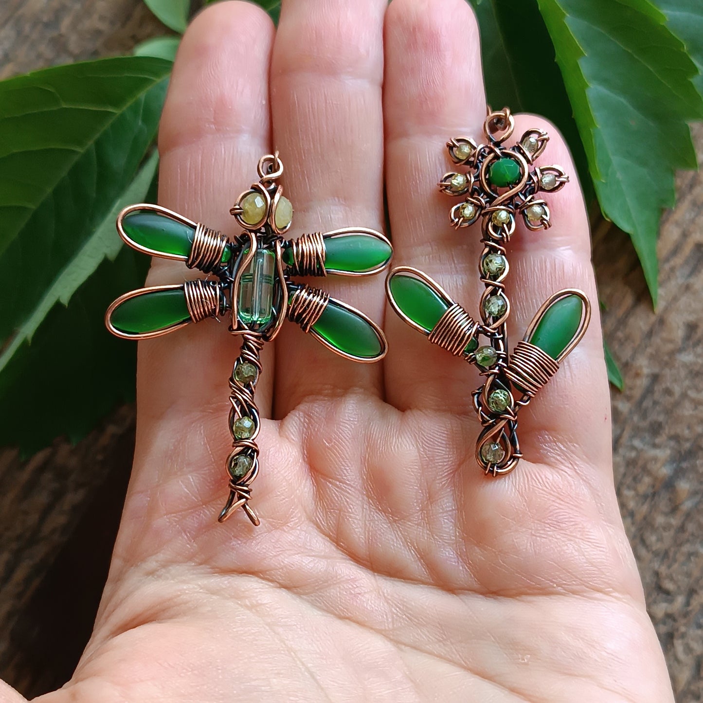 Green summer dangling earrings