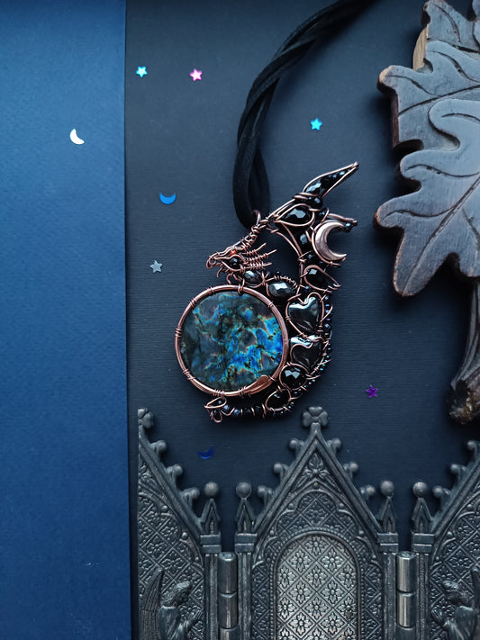 Wizard of the blue moon. Dragon necklace