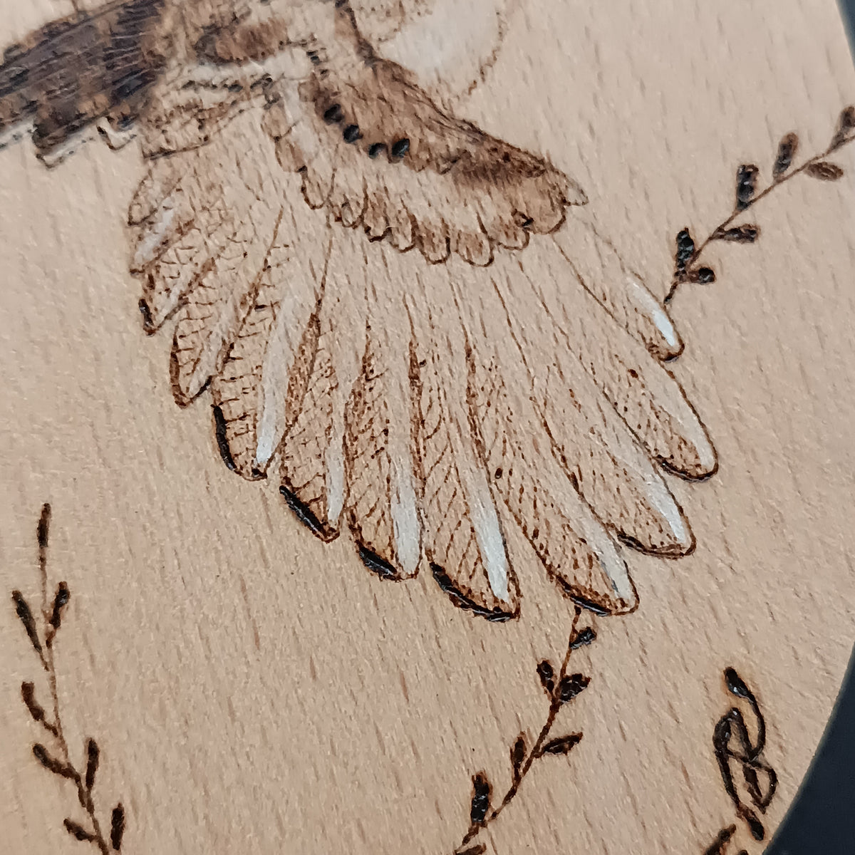 Snowy owly wall hanging.