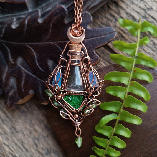 Green lantern. Vial necklace