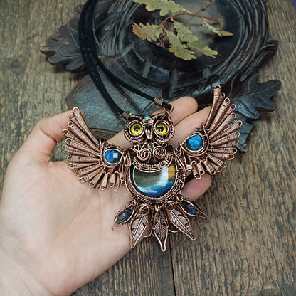 Statement Owl amulet necklace 🦉🪶