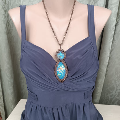 Ocean lullaby 🧜 Wearable art necklace.