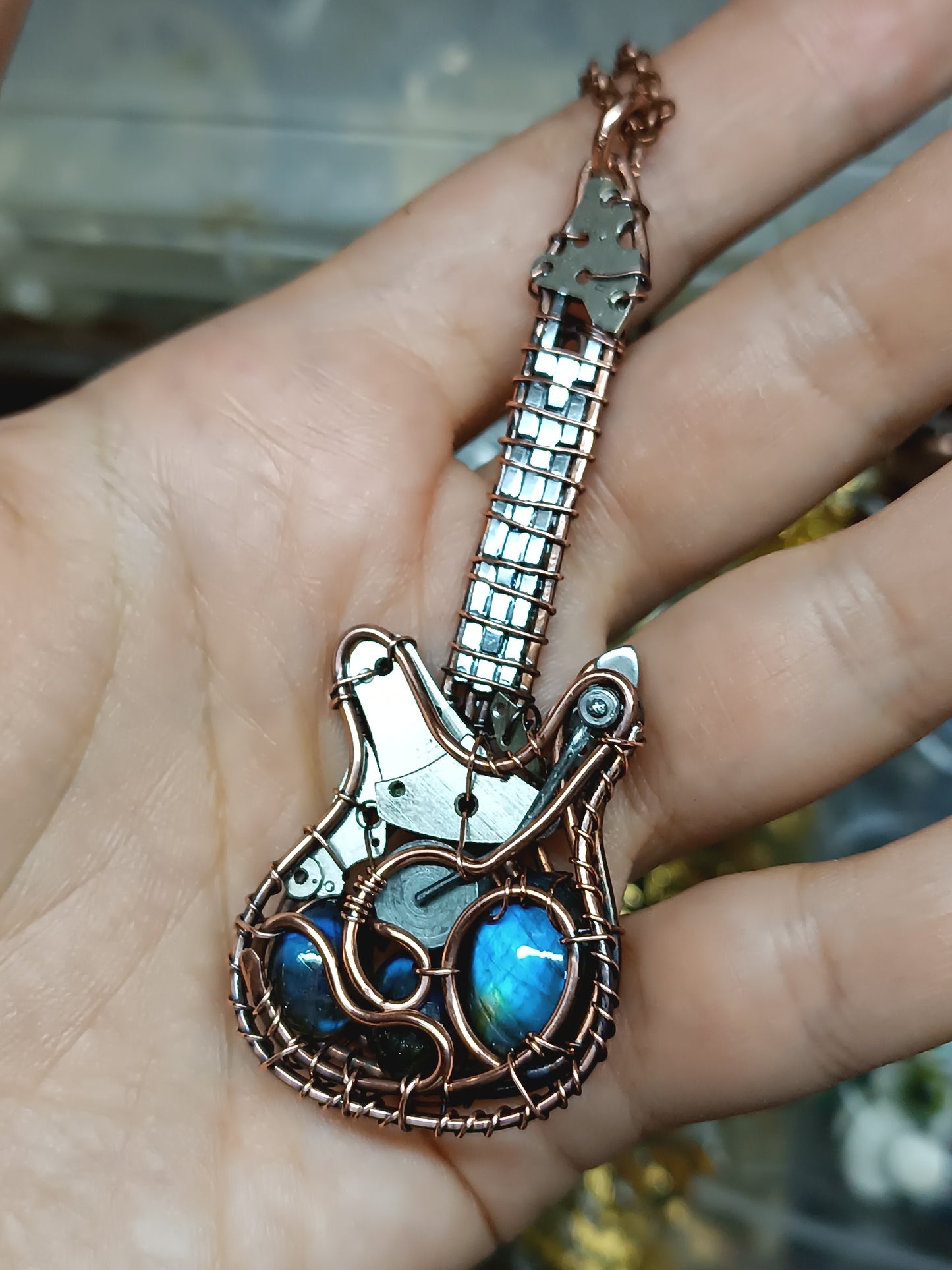 Blue guitar pendant with labradorites