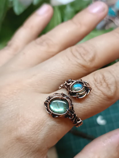 Two abradorites adjustable ring