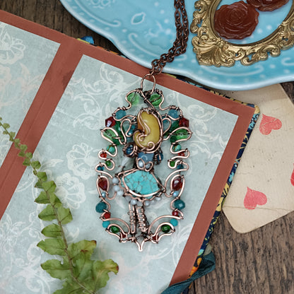 Curious Alice.🩵
