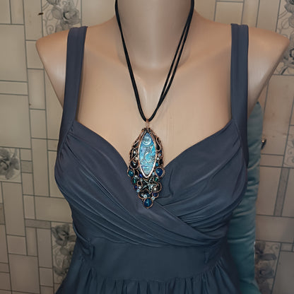 Orcas in the wild necklace