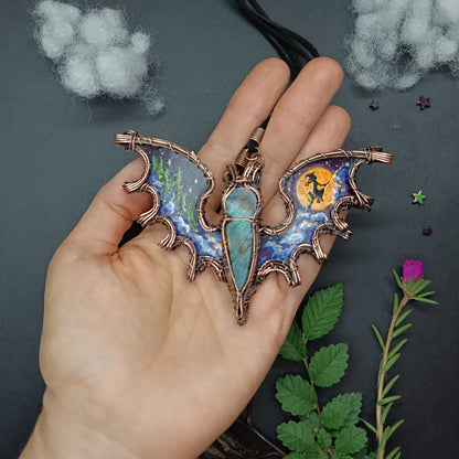 Magic Halloween Bat necklace 🦇