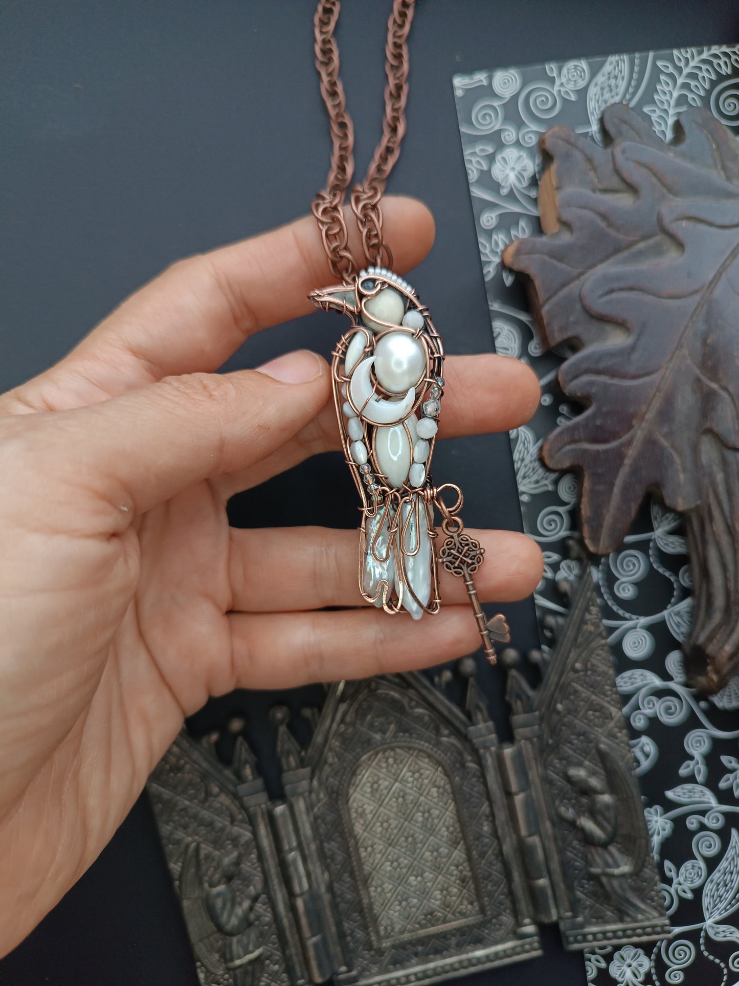White raven necklace 🐦‍⬛🤍