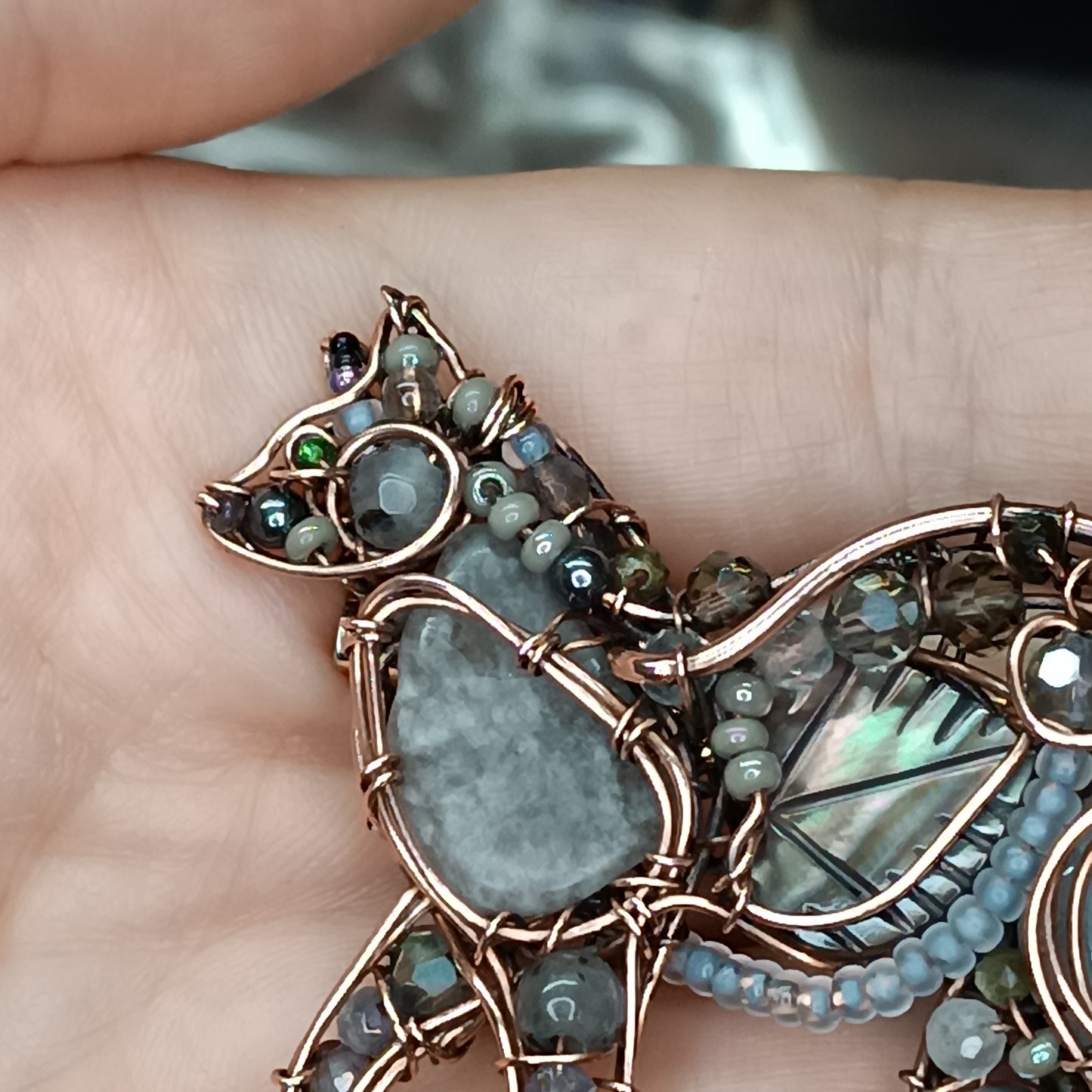 Grey kitty brooch/pendant. (2 in 1)