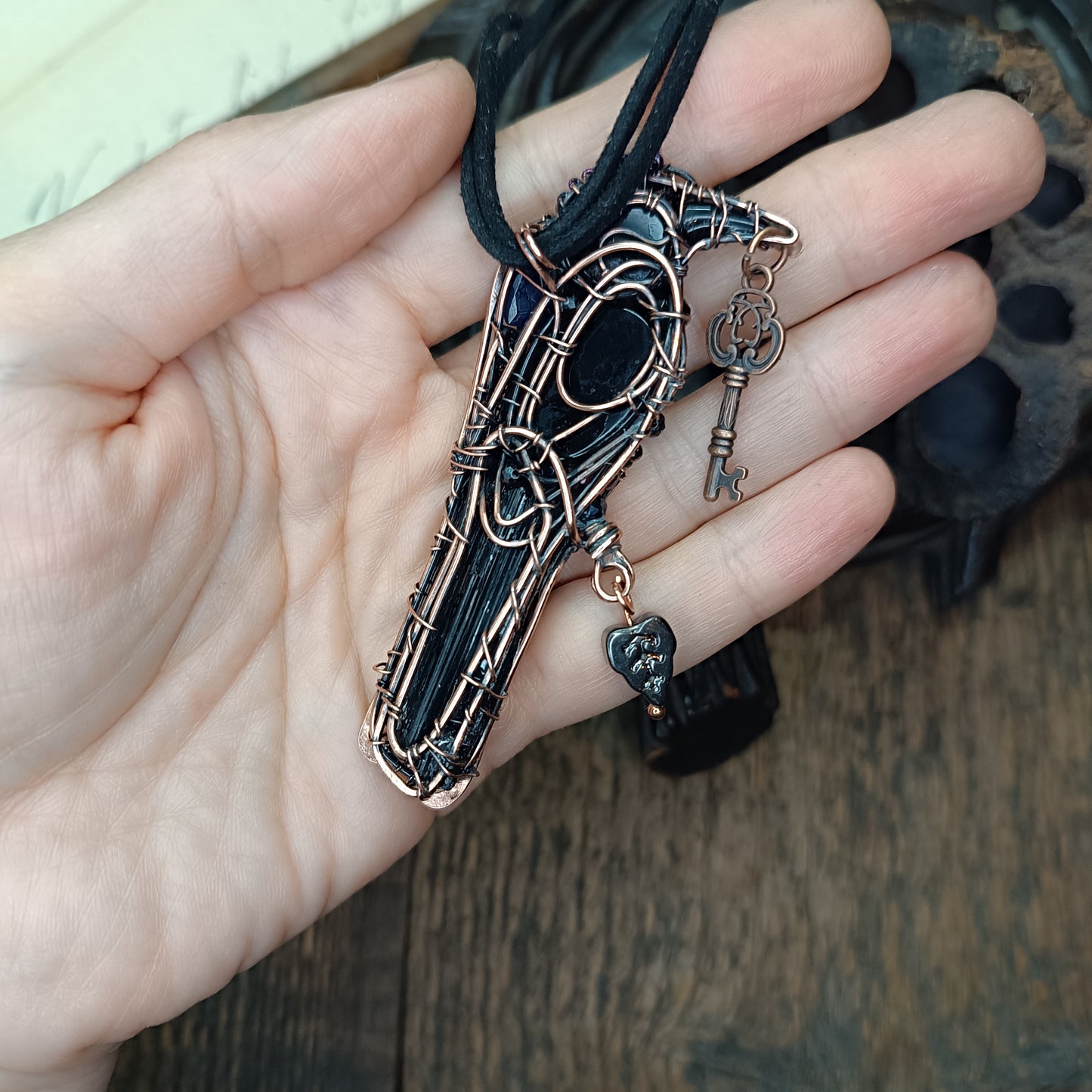 Wise secret keeper. Raven necklace.