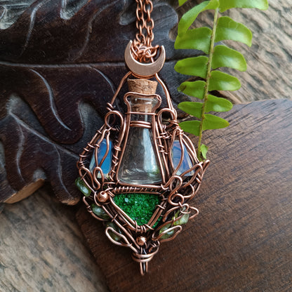 Green lantern. Vial necklace