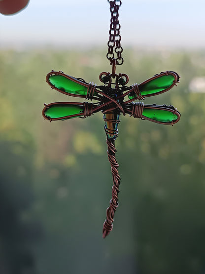 Green dragonfly charm