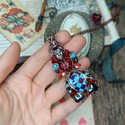 Queen of hearts necklace❤️👑