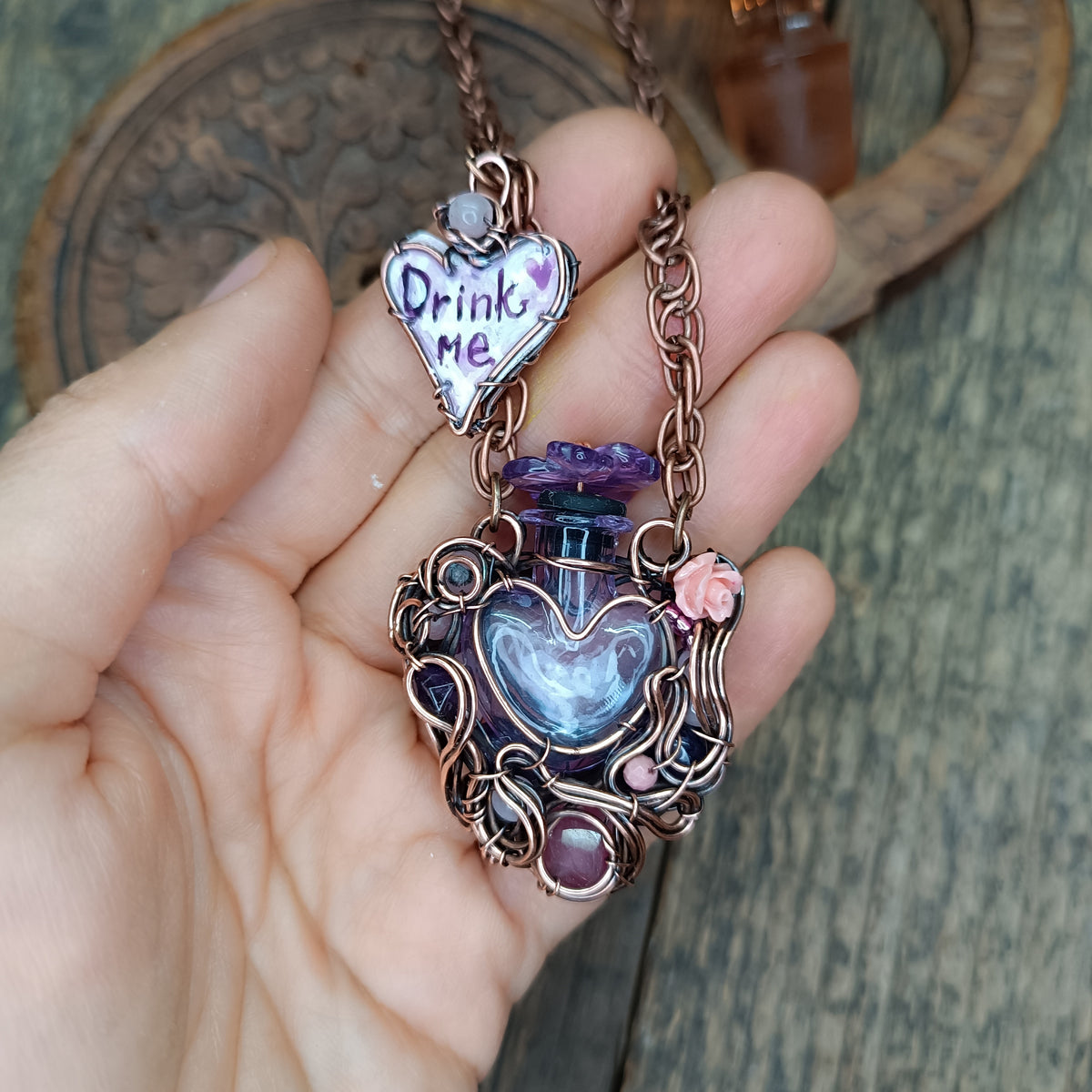 Magic "Drink me" bottle necklace💜