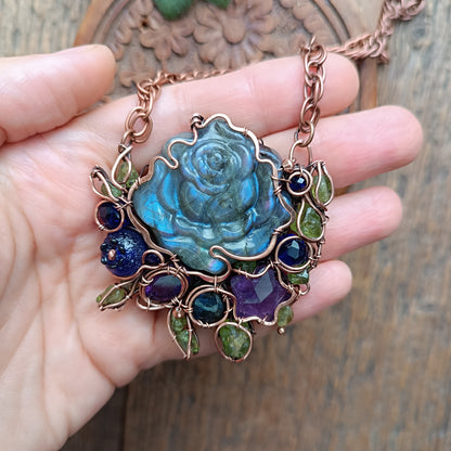 Blueberry rose and the falling star necklace