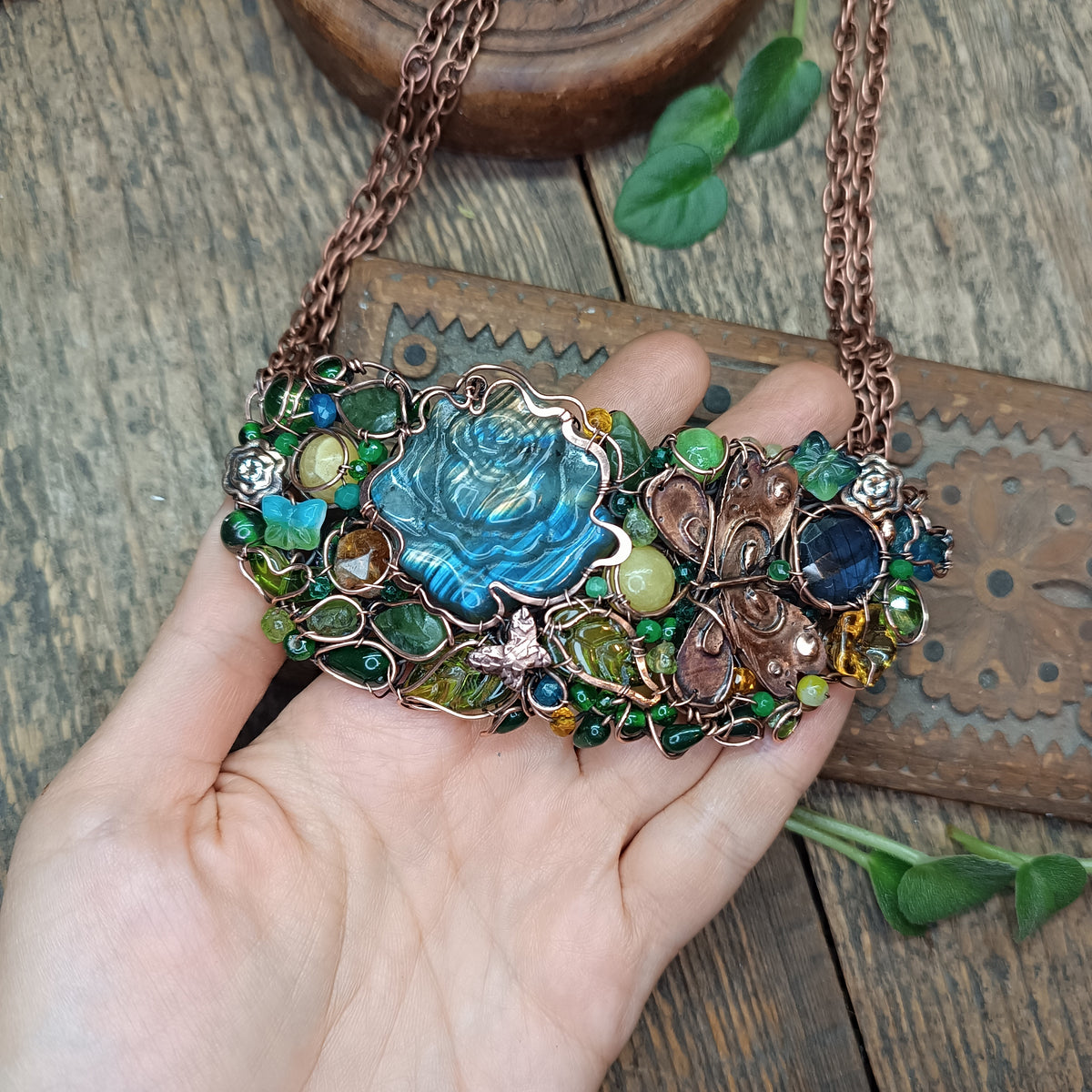 "Butterflies in the rose garden"💚🌹🦋