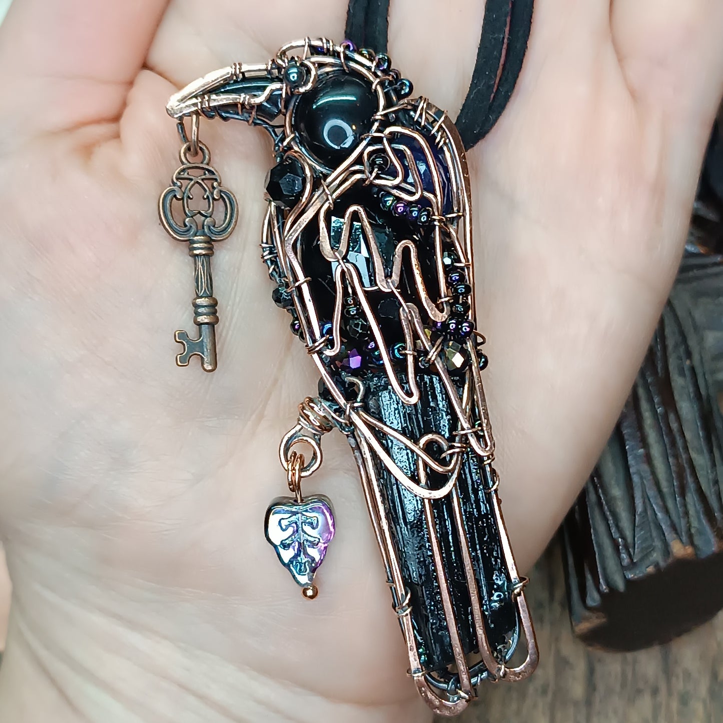 Wise secret keeper. Raven necklace.