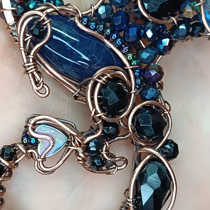 Stars keeper. Wire wrapped dragon necklace.