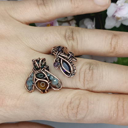 Bee. Adjustable ring.