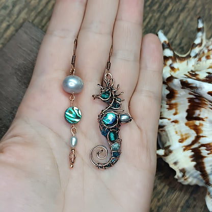Cutie seahorse earrings