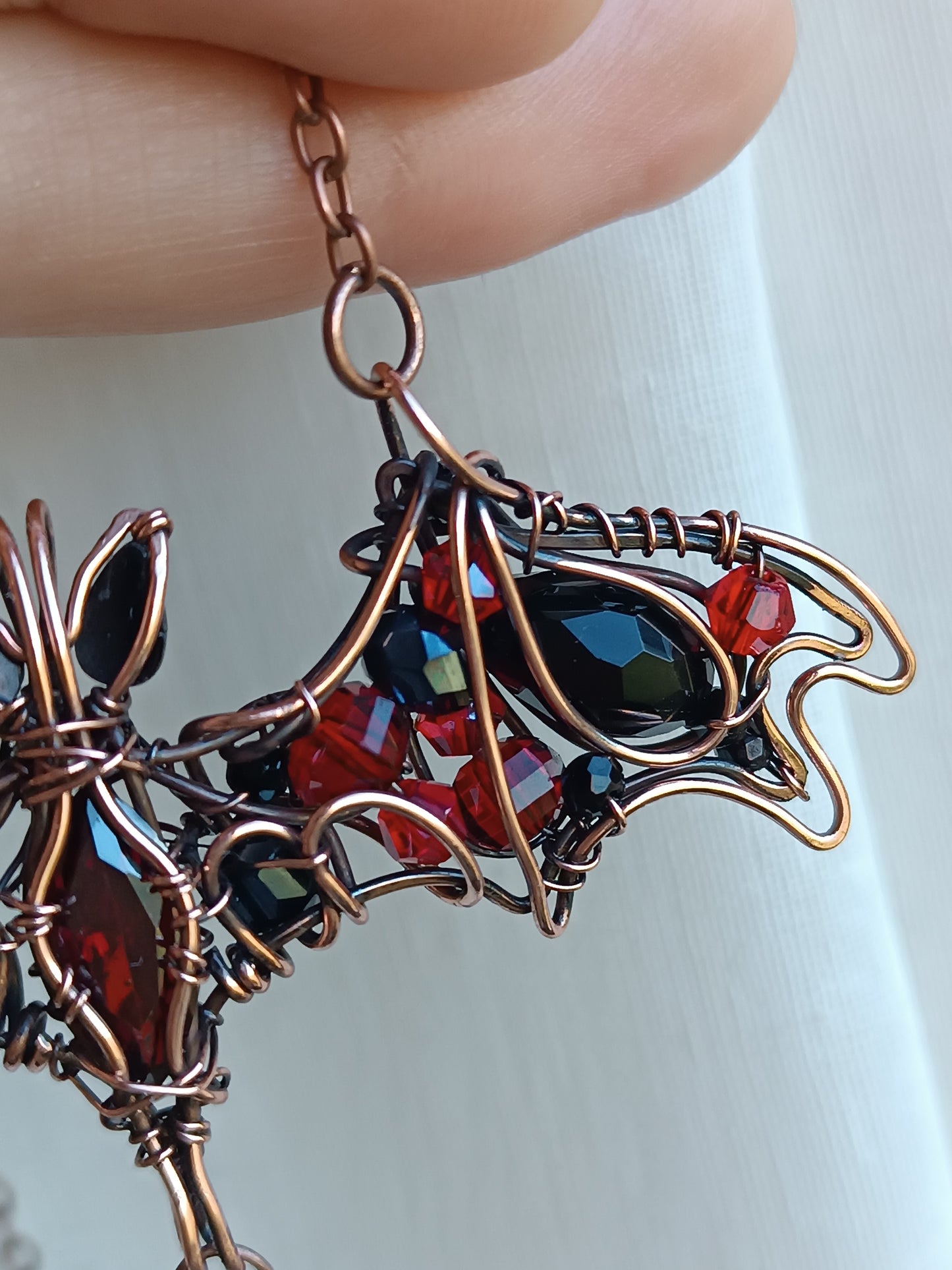 Scarlett countess batty pendant