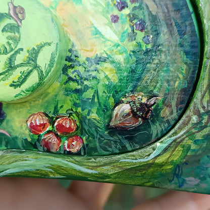 Garden mouse. Hand painted jewelry box.