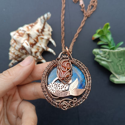 Mermaid and the sea. Necklace.