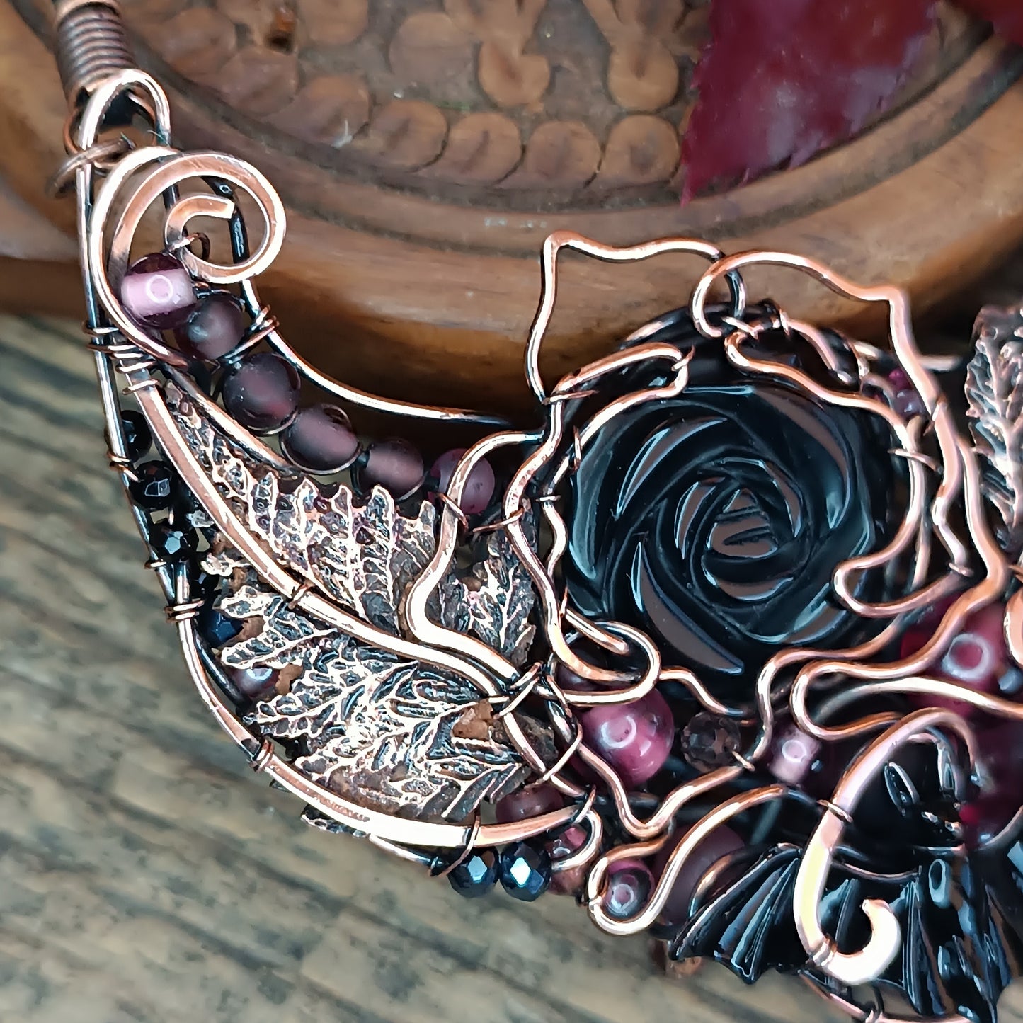 Night Queen. Statement necklace