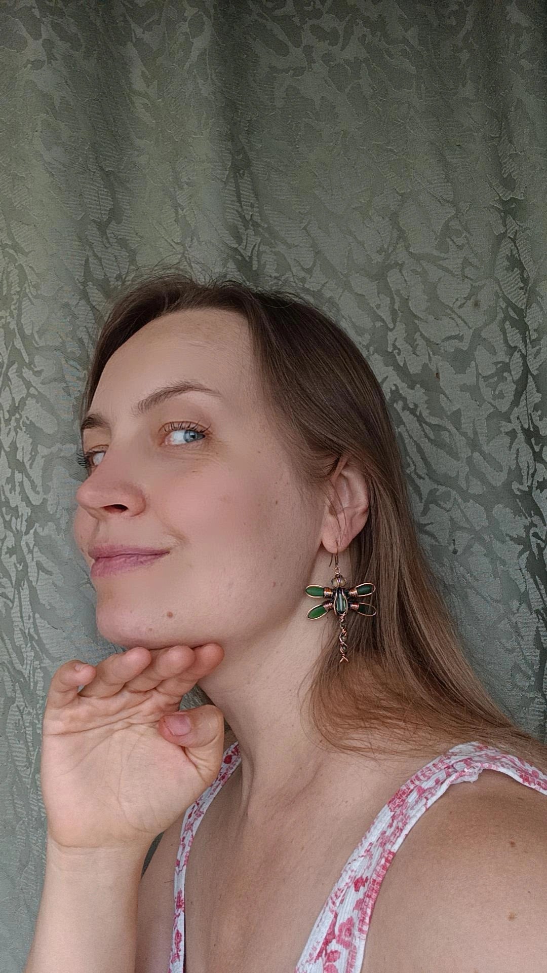 Green summer dangling earrings