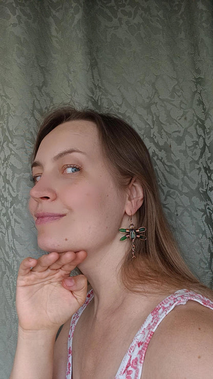 Green summer dangling earrings