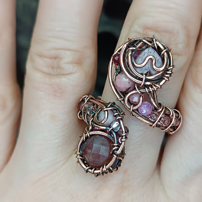 Strawberry quartz ring. Adjustable. Size M-L