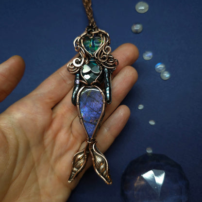 Aurora mermaid necklace